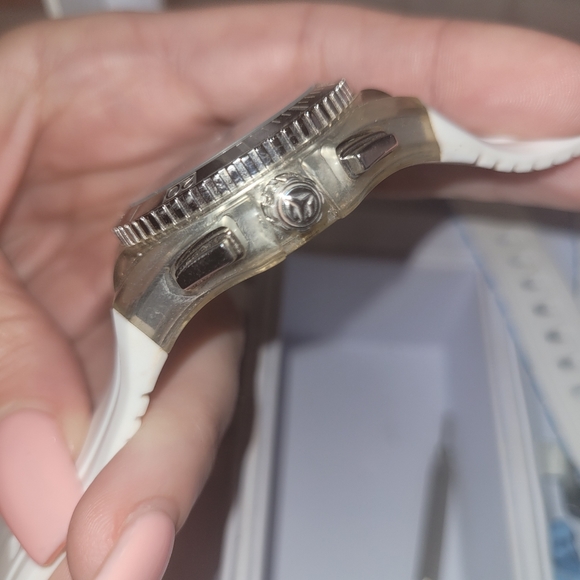 Technomarine 112024 Cruise Pink Blue White Silicon - Picture 5 of 11